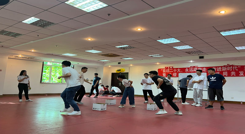 “喜迎二十大、永远跟党走、奋进新时代”主题团日活动暨“铿锵十年 我与盛同共发展”活动