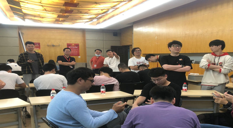“喜迎二十大、永远跟党走、奋进新时代”主题团日活动暨“铿锵十年 我与盛同共发展”活动