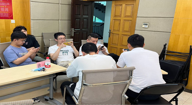 “喜迎二十大、永远跟党走、奋进新时代”主题团日活动暨“铿锵十年 我与盛同共发展”活动
