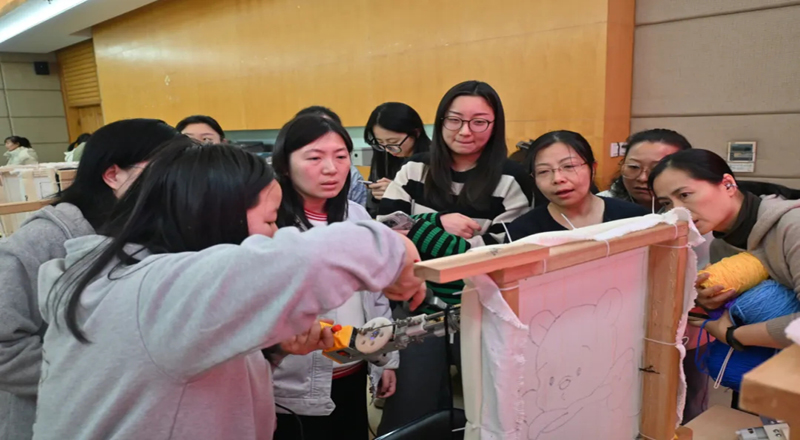 绽放女性风采 共筑团队温情丨妇女节快乐