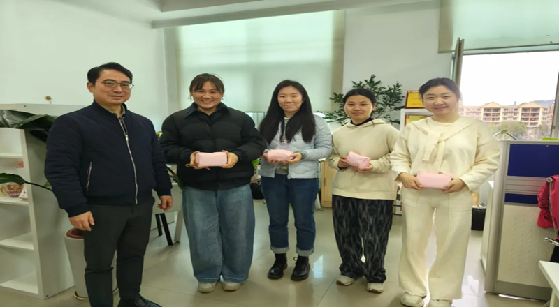 绽放女性风采 共筑团队温情丨妇女节快乐